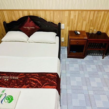 Tue Tinh Hotel На Транг Екстериор снимка