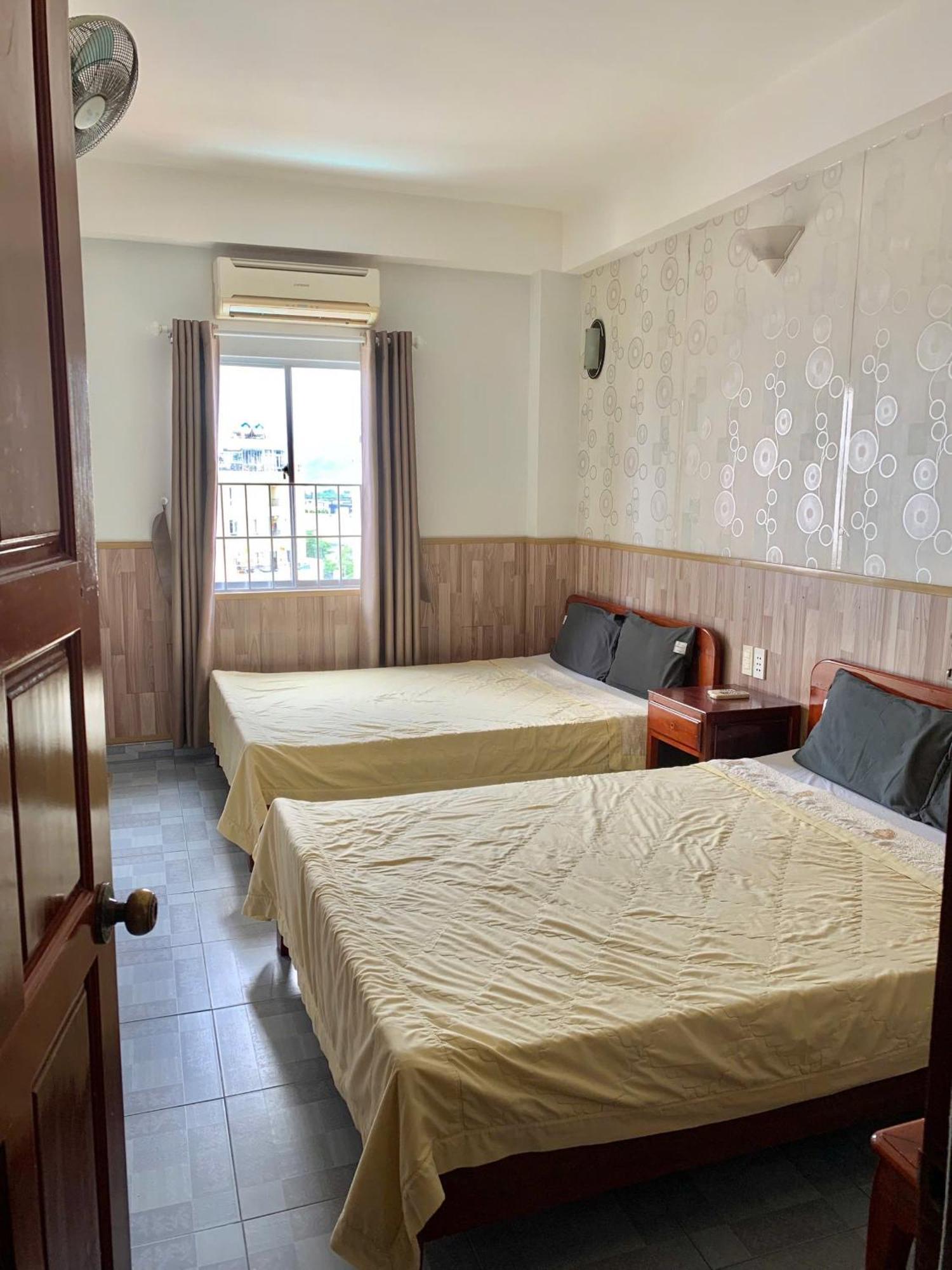Tue Tinh Hotel На Транг Екстериор снимка