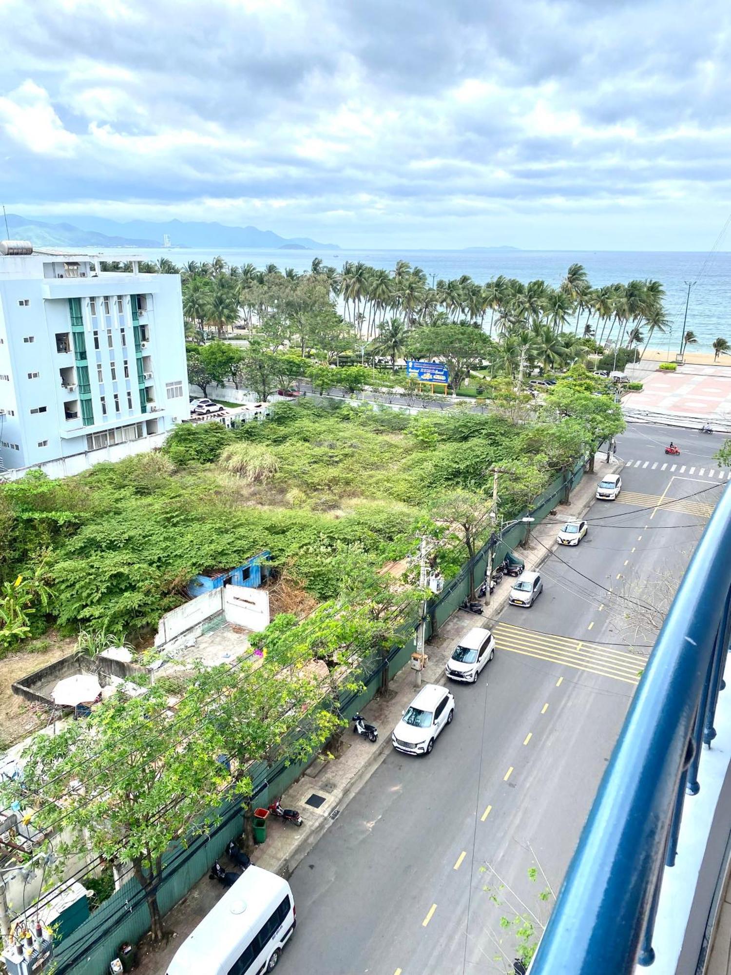 Tue Tinh Hotel На Транг Екстериор снимка