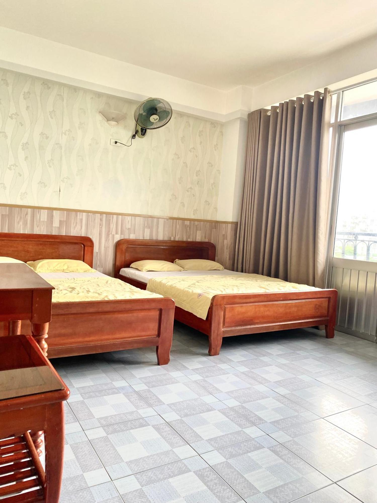 Tue Tinh Hotel На Транг Екстериор снимка