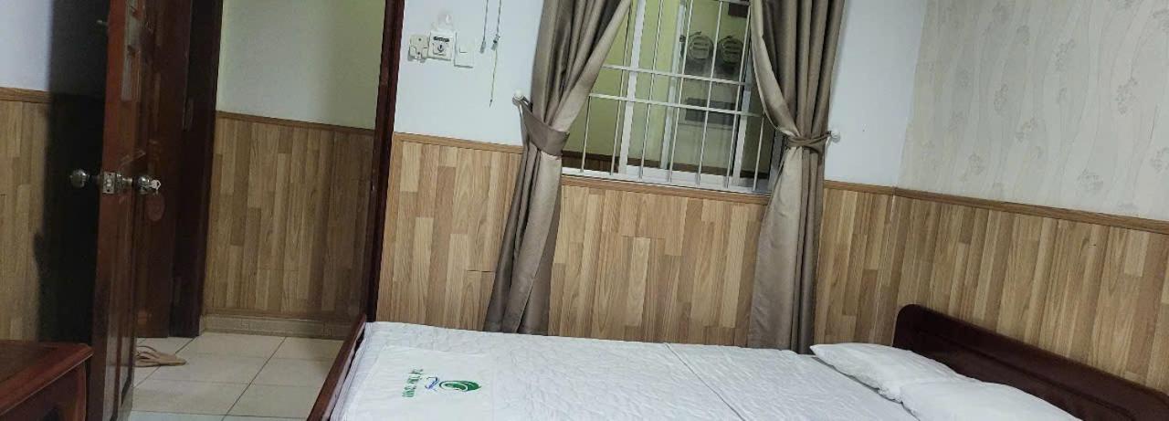 Tue Tinh Hotel На Транг Екстериор снимка