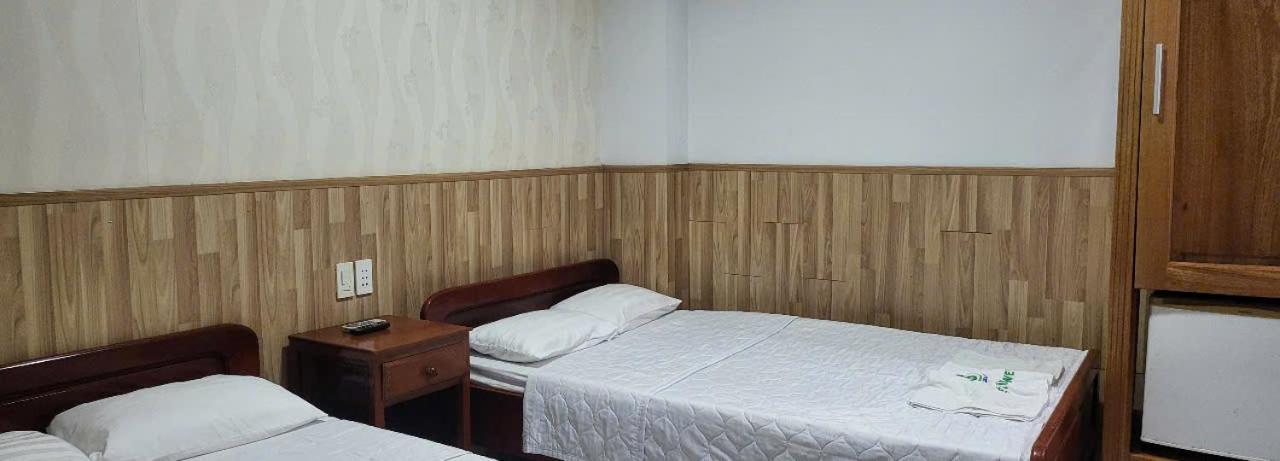 Tue Tinh Hotel На Транг Екстериор снимка