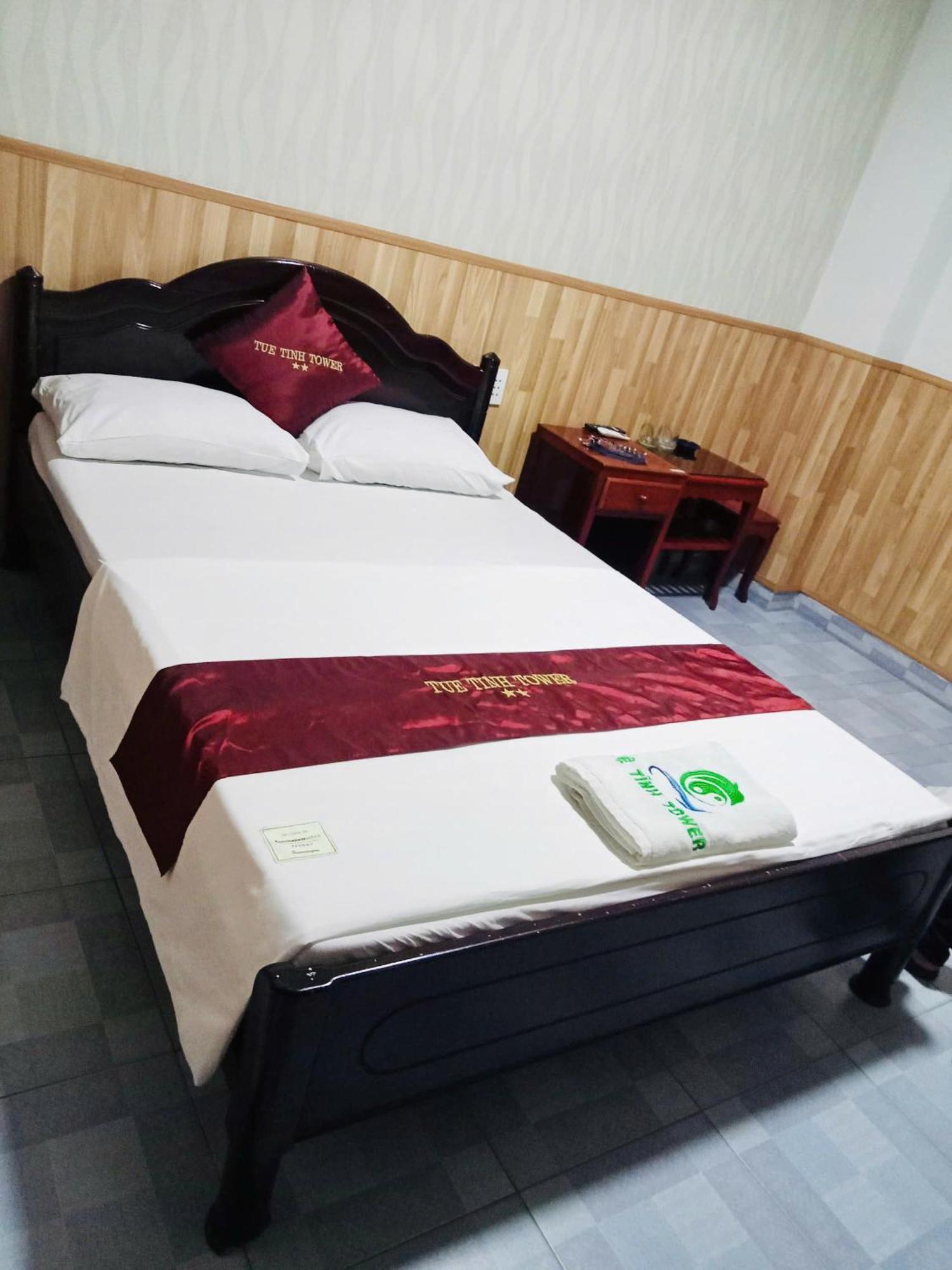 Tue Tinh Hotel На Транг Екстериор снимка