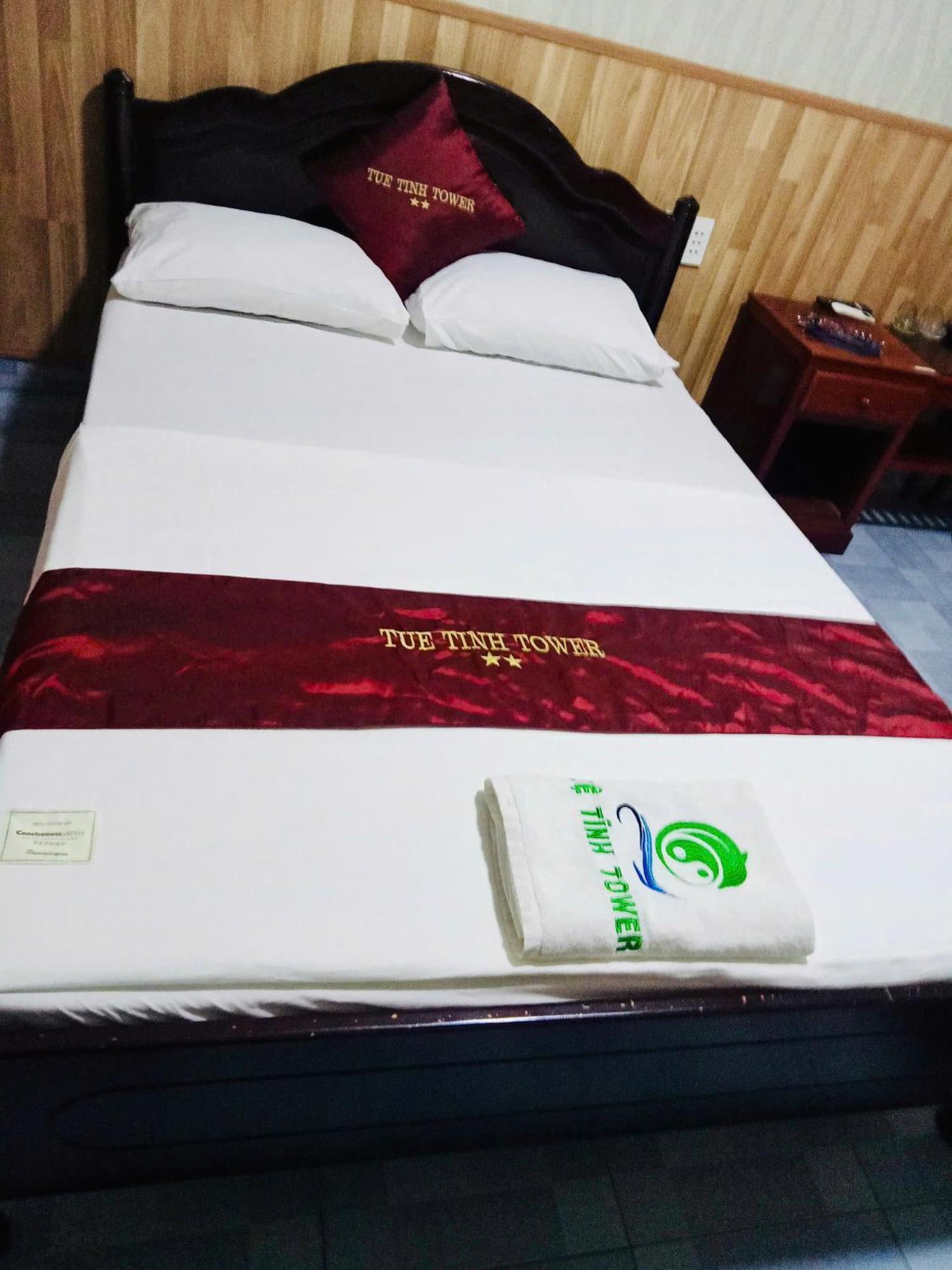 Tue Tinh Hotel На Транг Екстериор снимка