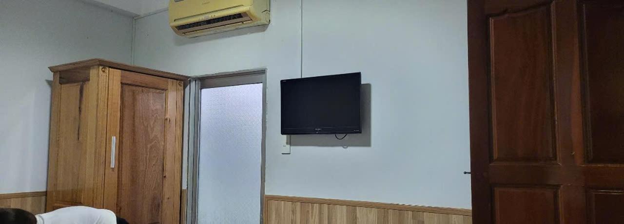 Tue Tinh Hotel На Транг Екстериор снимка