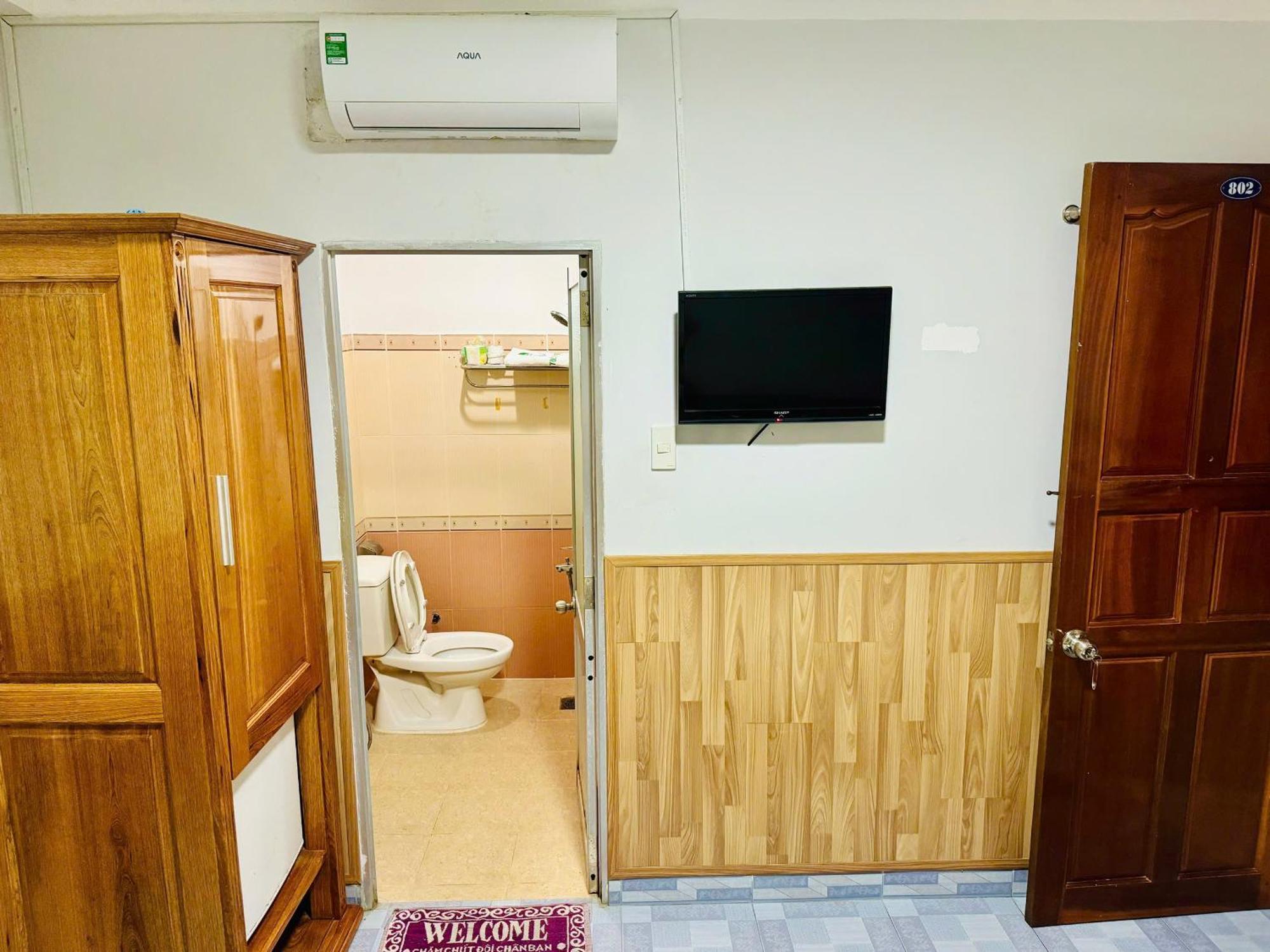 Tue Tinh Hotel На Транг Екстериор снимка