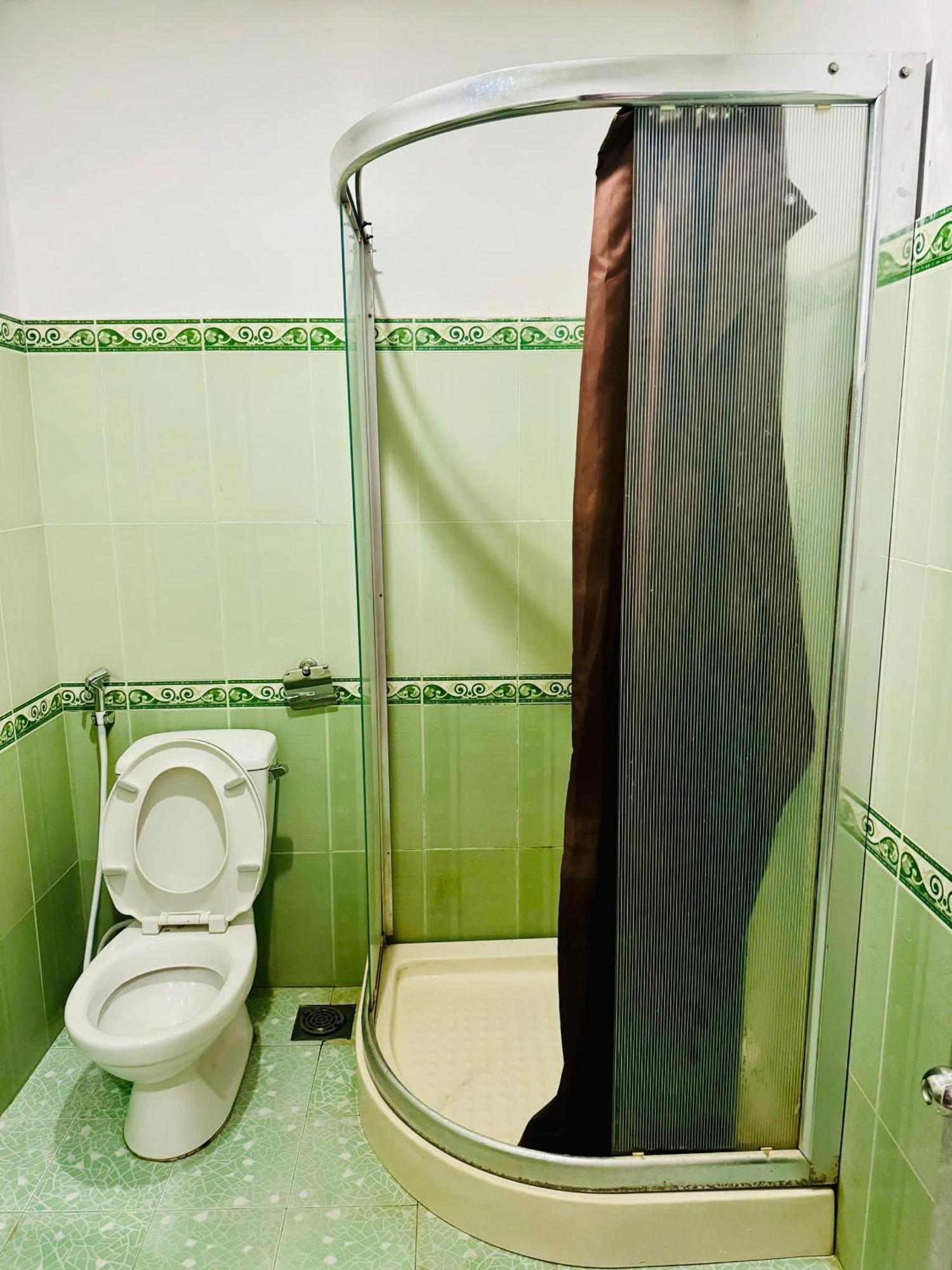 Tue Tinh Hotel На Транг Екстериор снимка